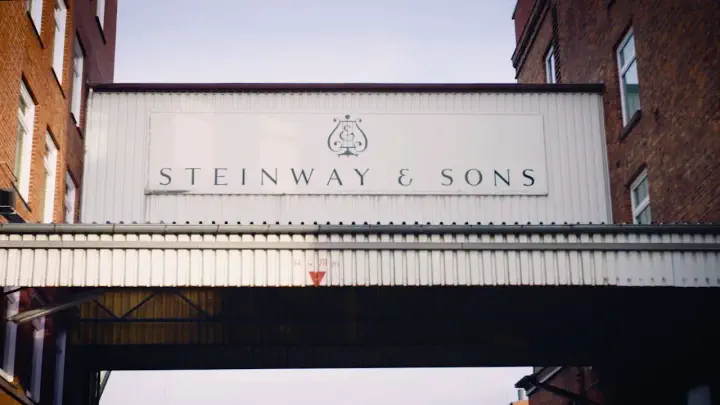 01_Stations_Intro_EN.mp4 thumbnail